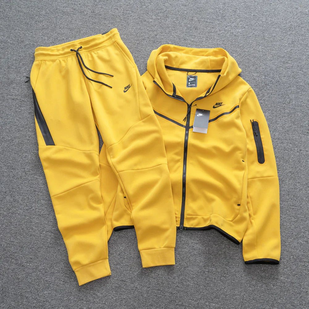 Conjunto Tech Fleece Amarelo