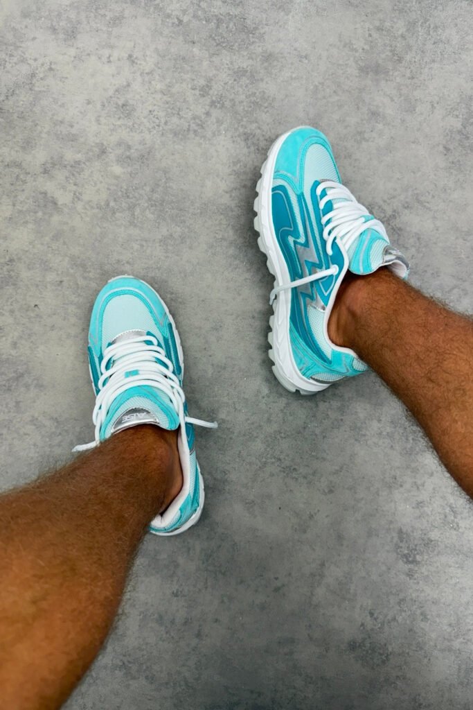 Aqua Chrome Cosmo Runner
