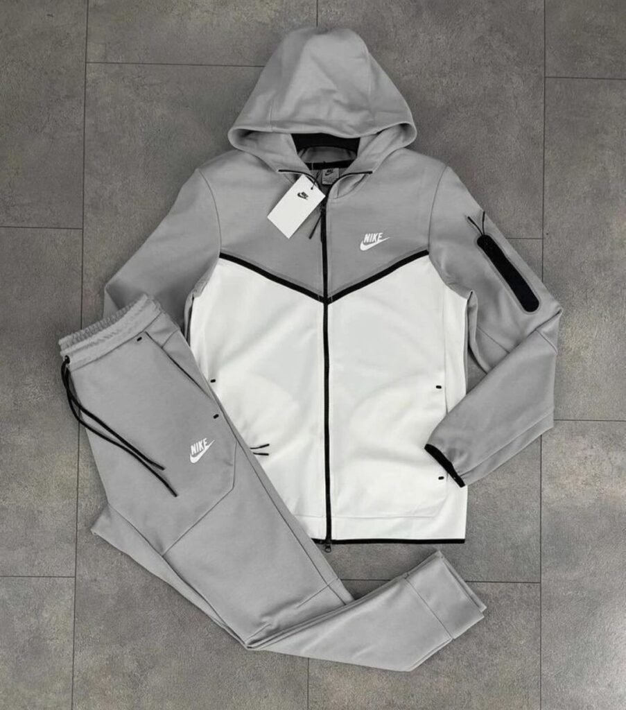 Conjunto Tech Fleece