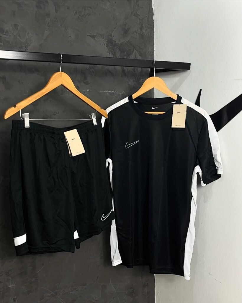 Conjunto  DRY FIT Preto + Shorts